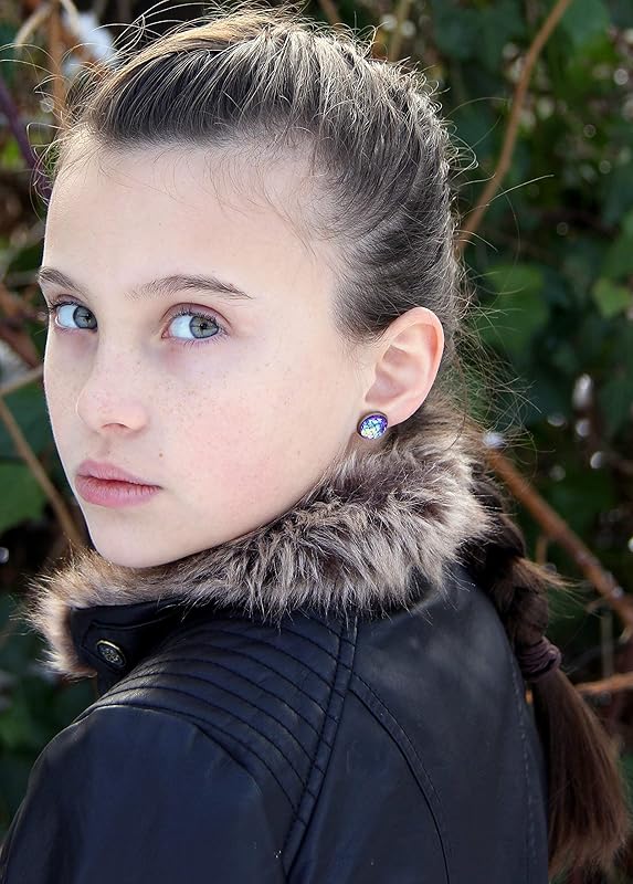 Summerfield Collection Antiqued Gold-tone Metallic Mermaid Scale Stud Earrings 12mm (Purple/Blue AB)