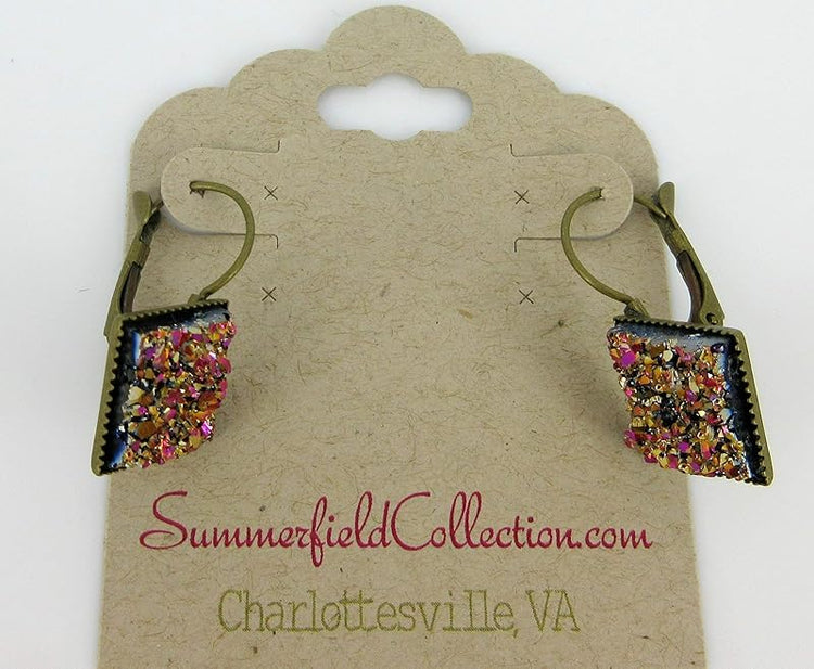 Summerfield Collection Antiqued Gold-tone Geometric Square Faux Druzy Stone Lever-back Drop Earrings (Gold/Pink Metallic)