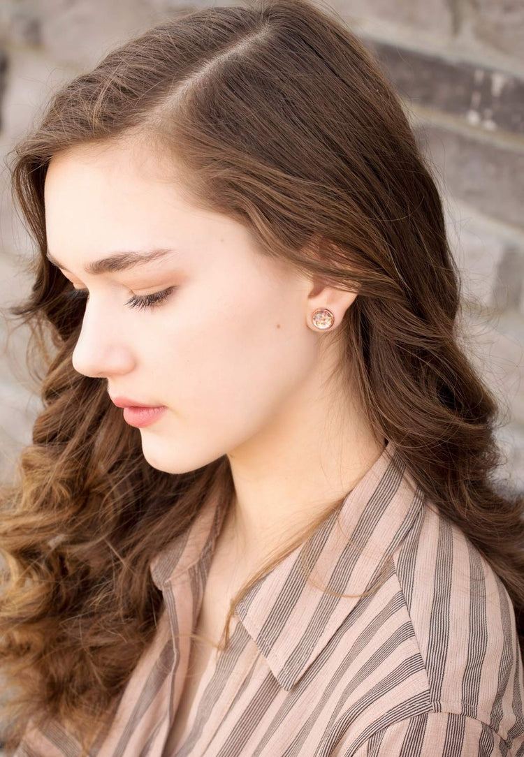 Rose Gold-tone Pearly Silver and 5 Metal Glitter Glass Stud Earrings Hand-painted 10mm