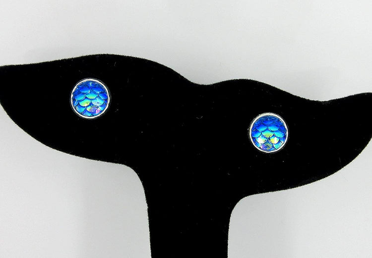 Silver-tone Metallic Mermaid Scale Stud Earrings 8mm (Blue/Green)