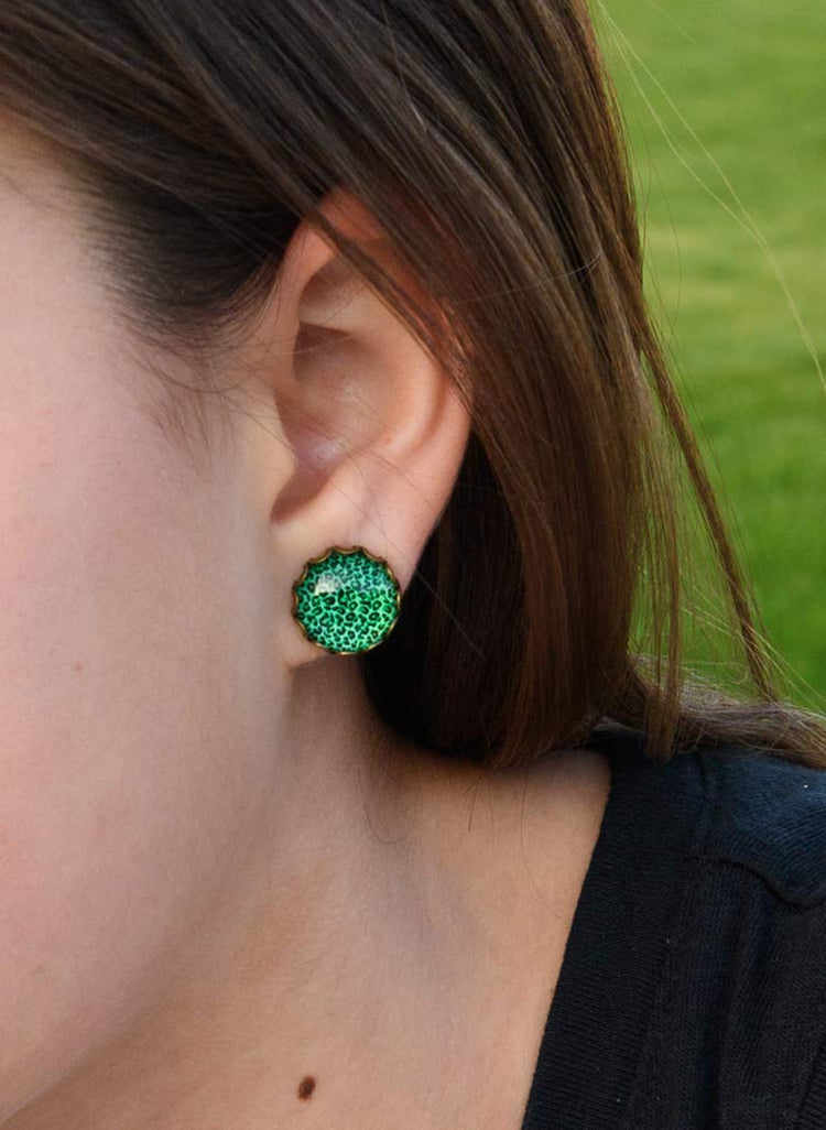 Antiqued Gold-tone Animal Print Glass Stud Earrings 12mm (Grass Green)