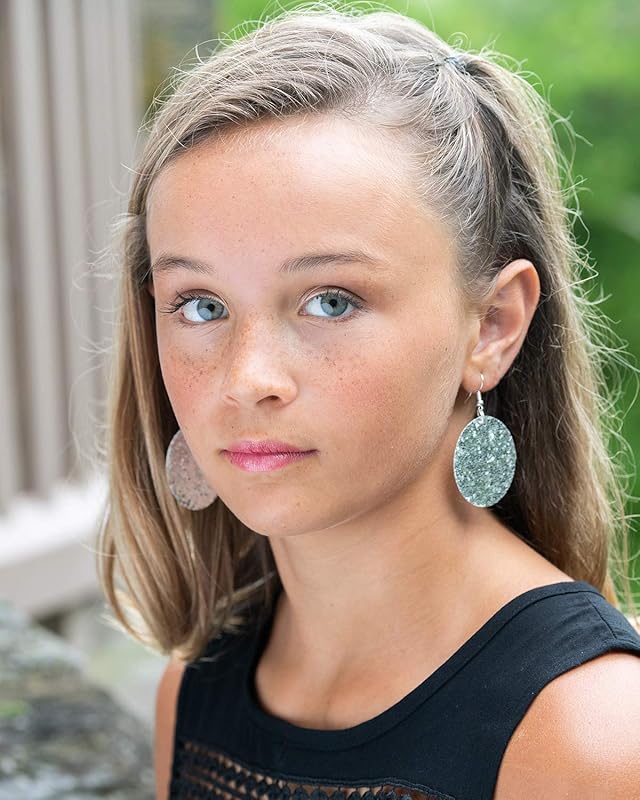 Summerfield Collection Silver-tone Glitter Faux Leather Oval Dangle Earrings (Silver)