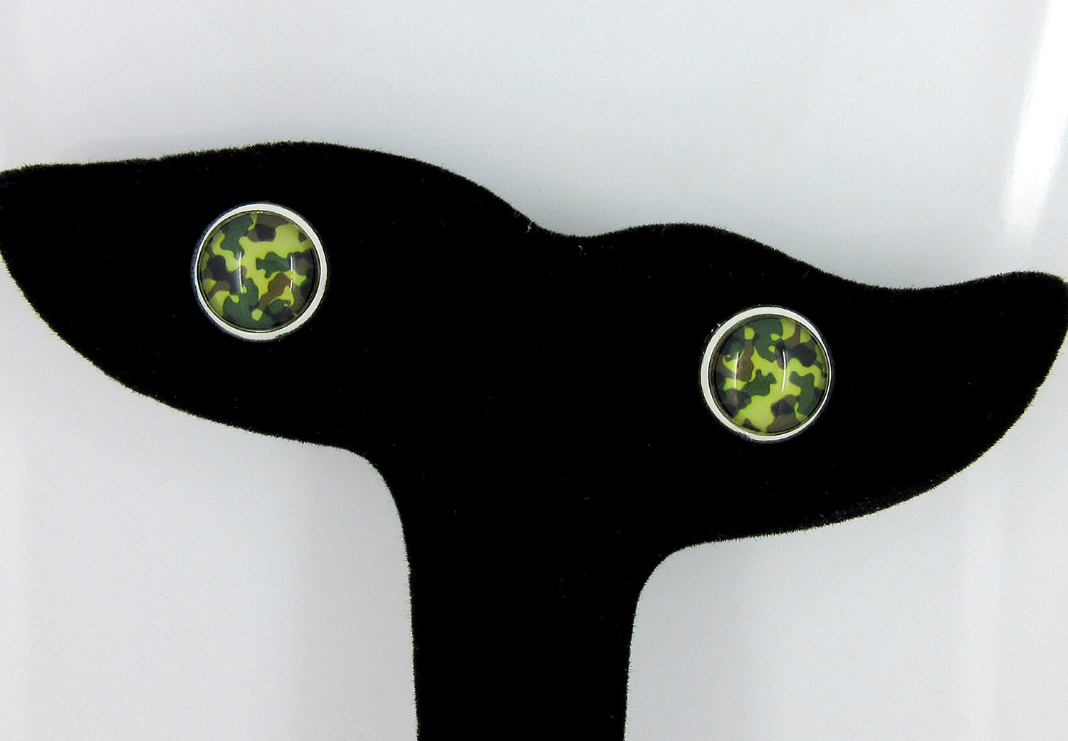 Silver-tone Green Camo Print Glass Stud Earrings 10mm