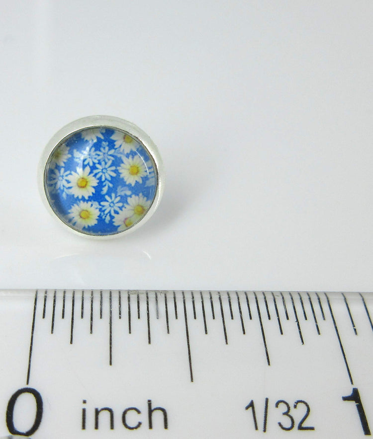 Silver-tone Daisy Flower Print Glass Stud Earrings 10mm