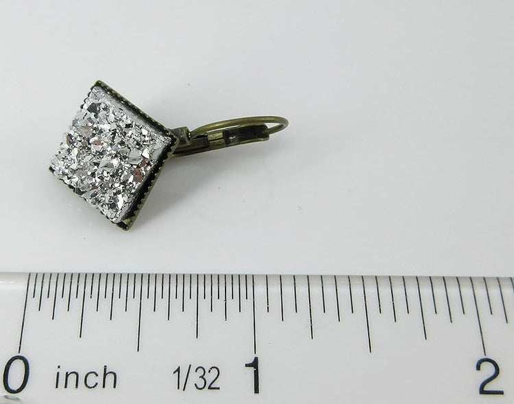 Summerfield Collection Antiqued Gold-tone Geometric Square Faux Druzy Stone Lever-back Drop Earrings (Silver Metallic)