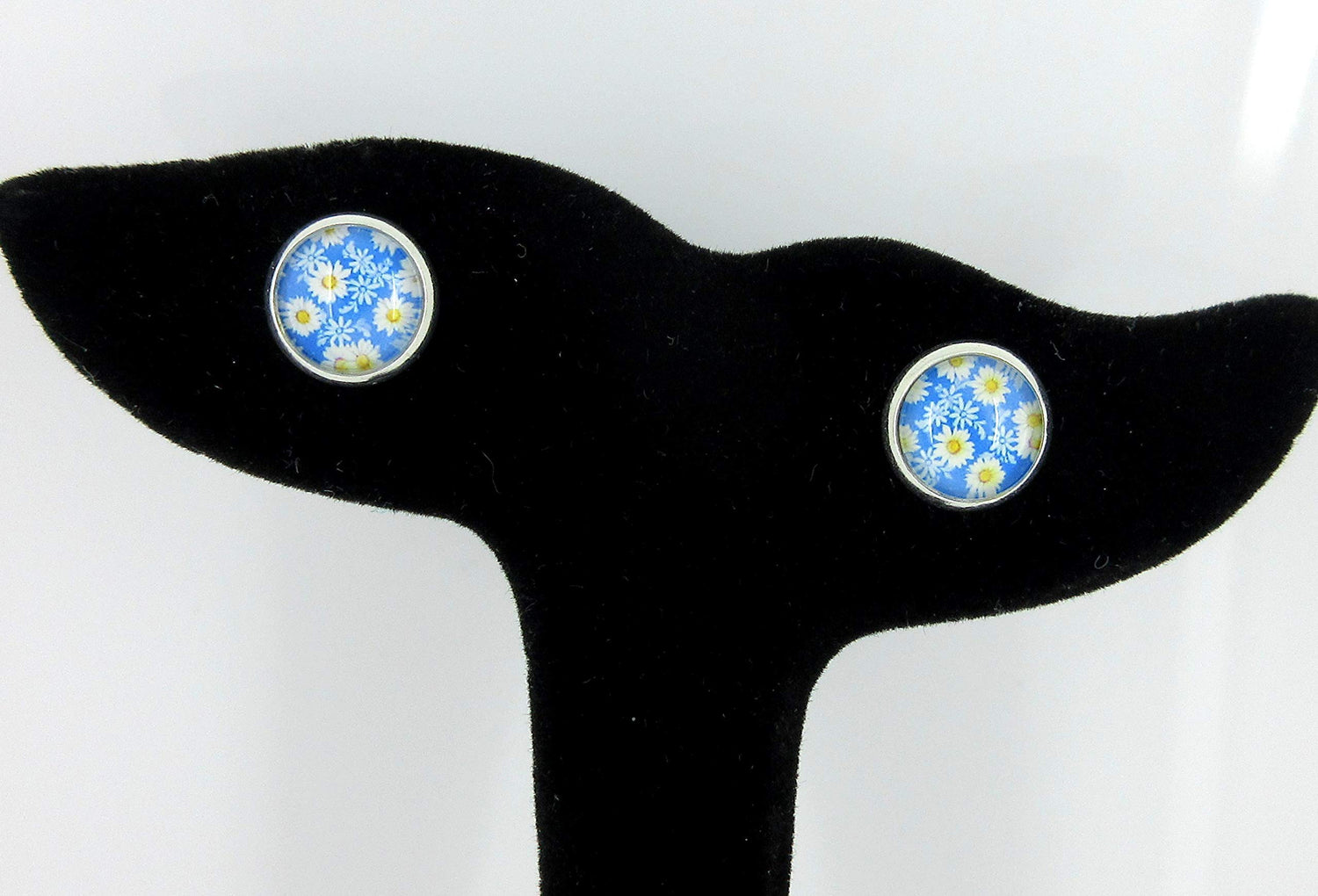 Silver-tone Daisy Flower Print Glass Stud Earrings 10mm