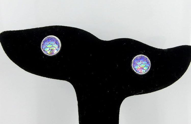 Summerfield Collection Silver-tone Metallic Mermaid Scale Stud Earrings 8mm (Light Purple)