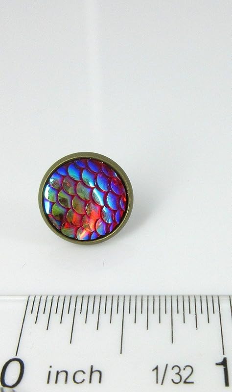 Summerfield Collection Antiqued Gold-tone Metallic Mermaid Scale Stud Earrings 12mm (Red AB)