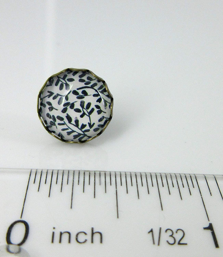 Antiqued Gold-tone Off White and Black Flower Print Glass Stud Earrings 12mm